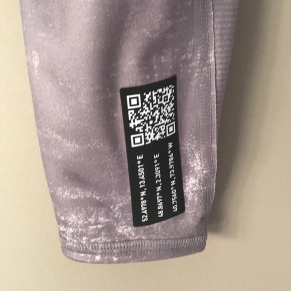 Brand New Adidas Mid Rise 7/8 Gray Reflective Running Workout Leggings - Picture 7 of 16